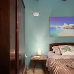 Traditional Maltese 2-bedroom With Private Hot Tub - Steps Away From Valletta Il-Furjana