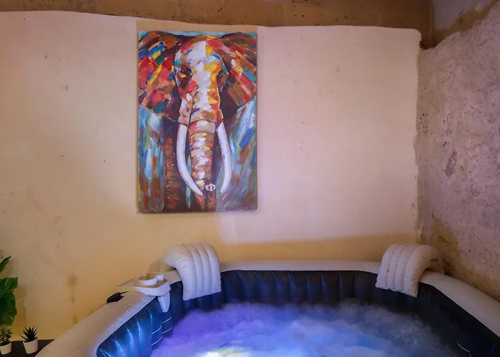 アパート Traditional Maltese 2-bedroom With Private Hot Tub - Steps Away From Valletta