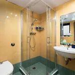 Appartement Traditional Maltese 2-bedroom With Private Hot Tub - Steps Away From Valletta Il-Furjana