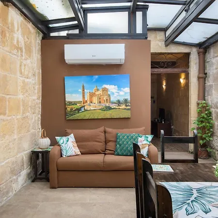 Traditional Maltese 2-bedroom With Private Hot Tub - Steps Away From Valletta * 일 푸리아나
