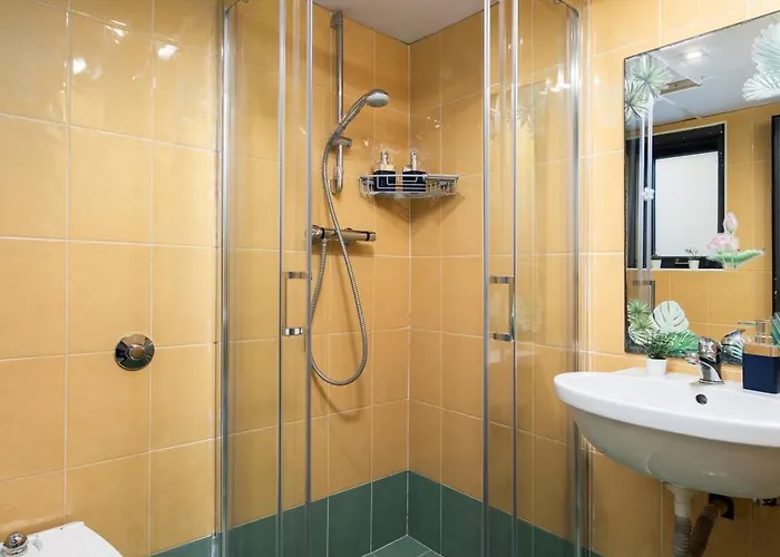 Appartement Traditional Maltese 2-bedroom With Private Hot Tub - Steps Away From Valletta Il-Furjana